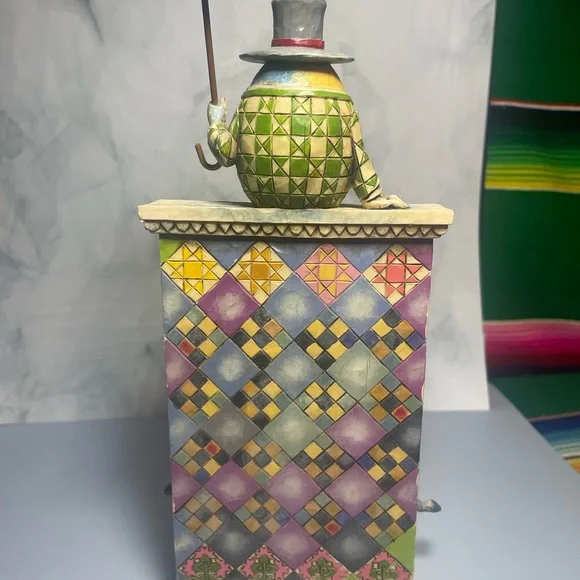 Jim Shore Humpty Dumpty sat on a wall figurine - Picture 4 of 5